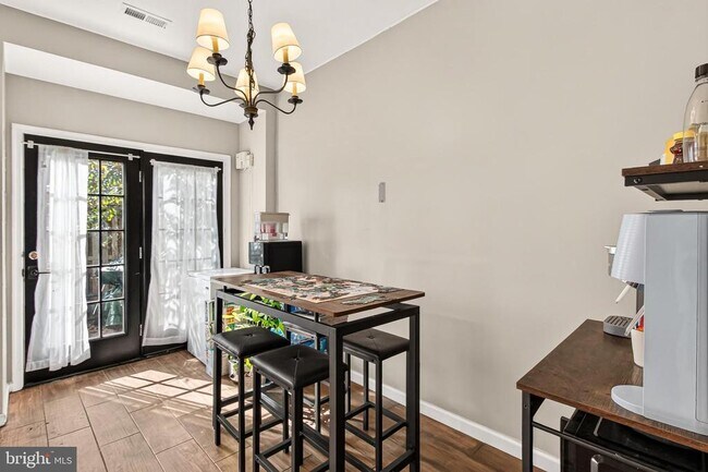Building Photo - 12415 Selkirk Cir