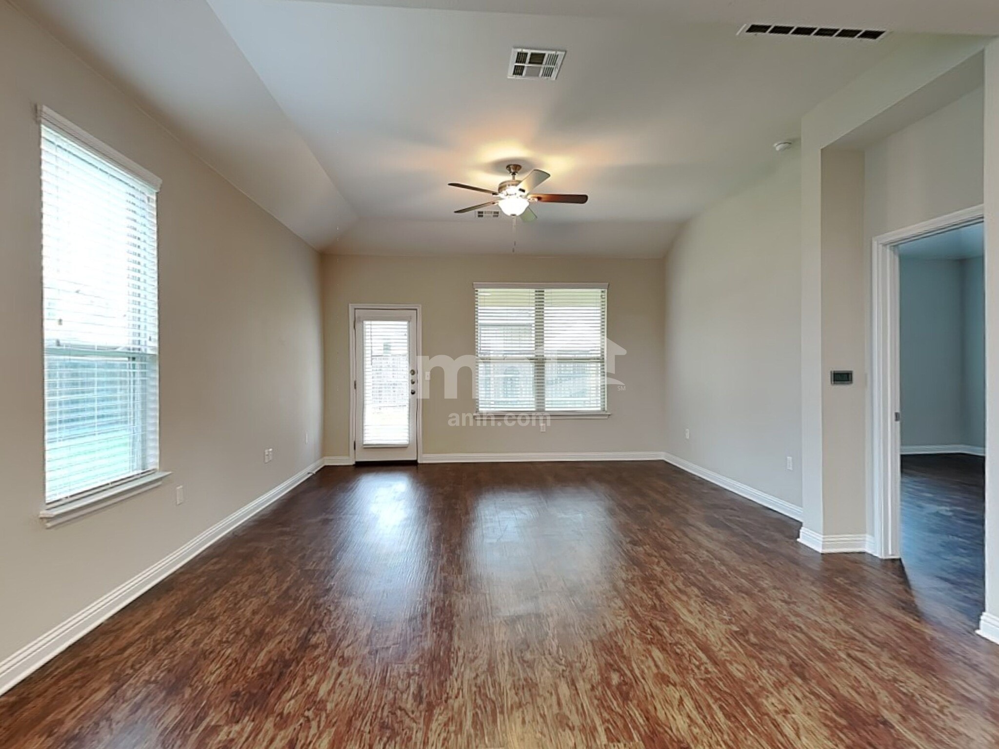 Building Photo - 6101 Gerard Dr
