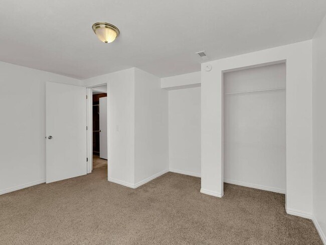 Building Photo - 3145 S 9200 W