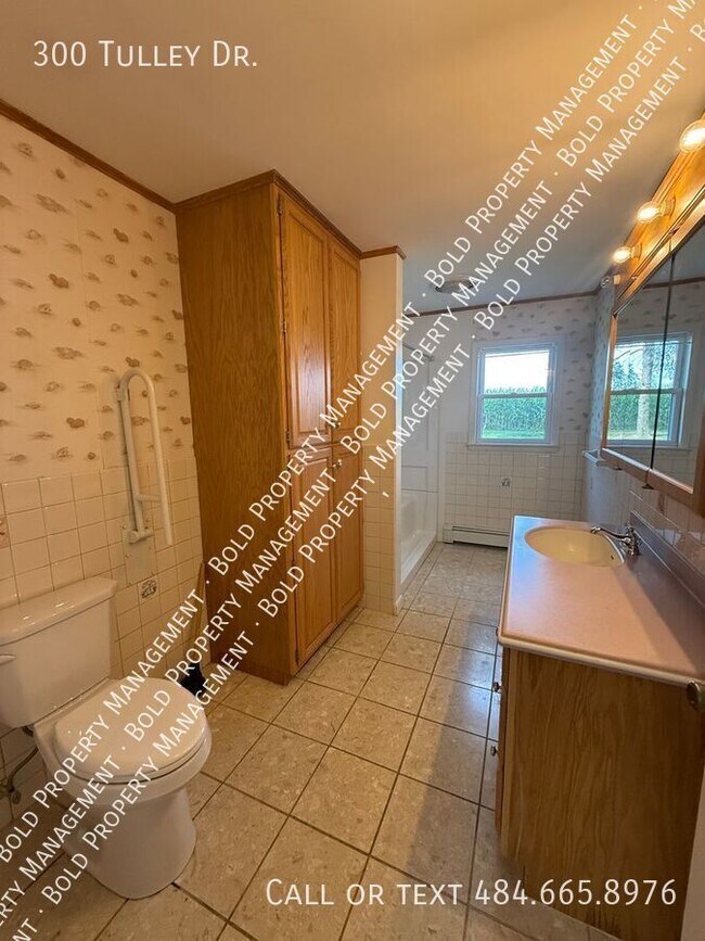 Building Photo - 300 Tulley Dr