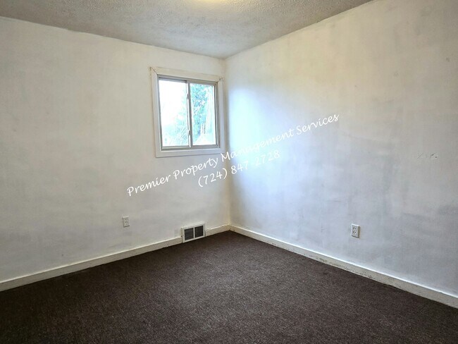 Building Photo - 717 New Castle St