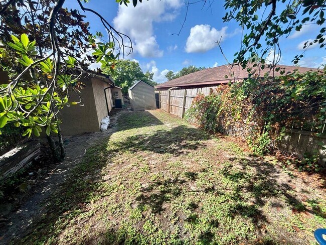 Building Photo - 1394 Catalina Blvd