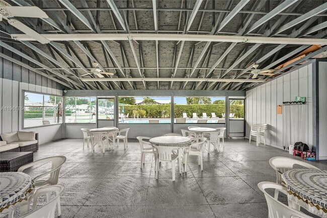 Building Photo - 2641 Gately Dr W