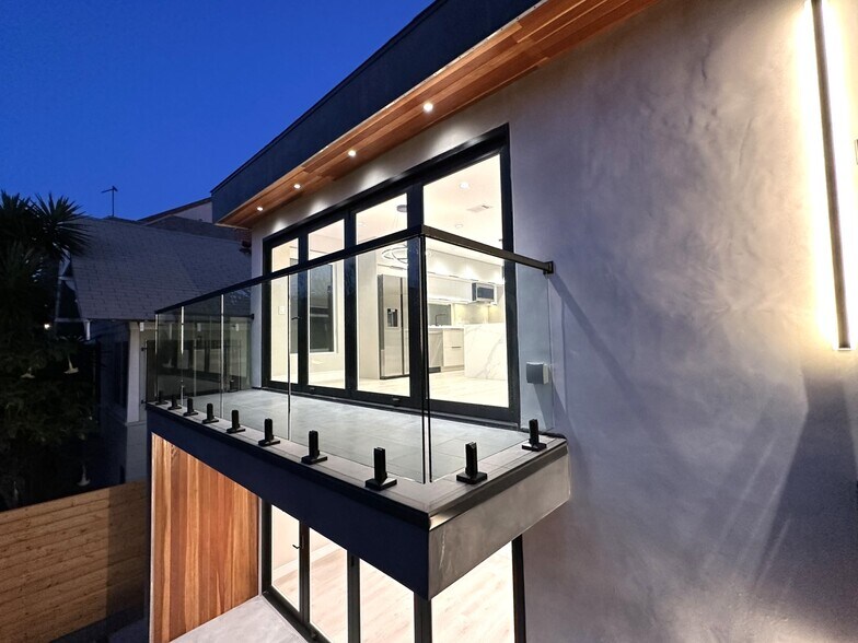 Building Photo - 38 Paloma Ave