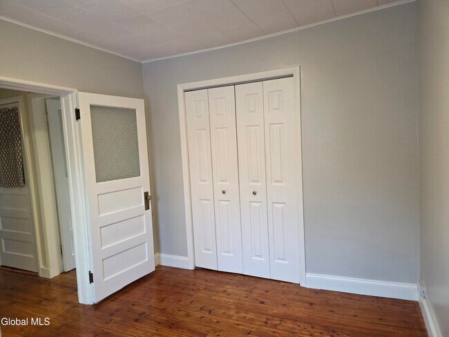 Building Photo - 669 Pawling Ave