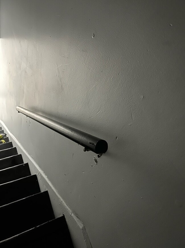 Building Photo - 1917 Tours St