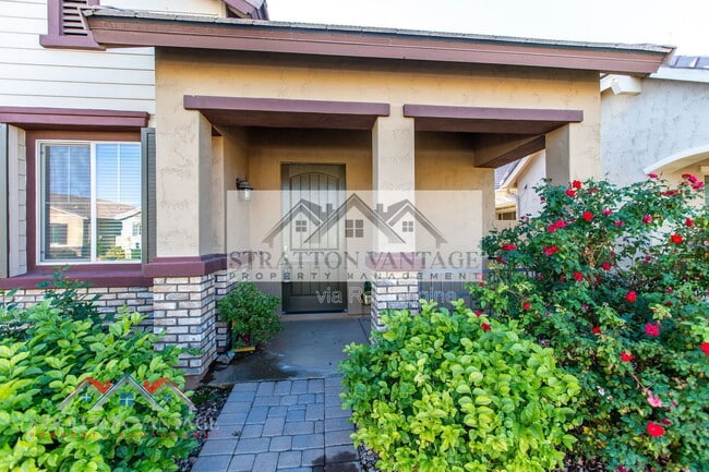 Building Photo - 4179 E Cynthia St