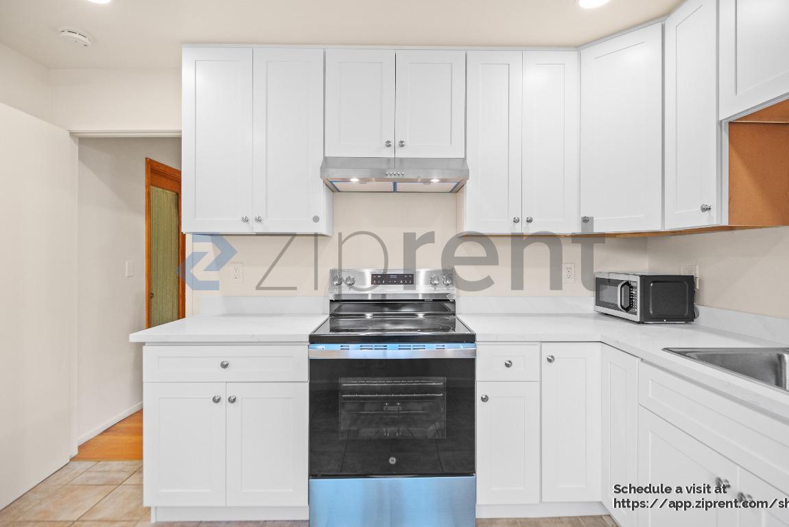 Building Photo - 20365 Silverado Ave