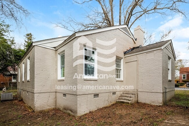 Building Photo - 761 Portland Ave