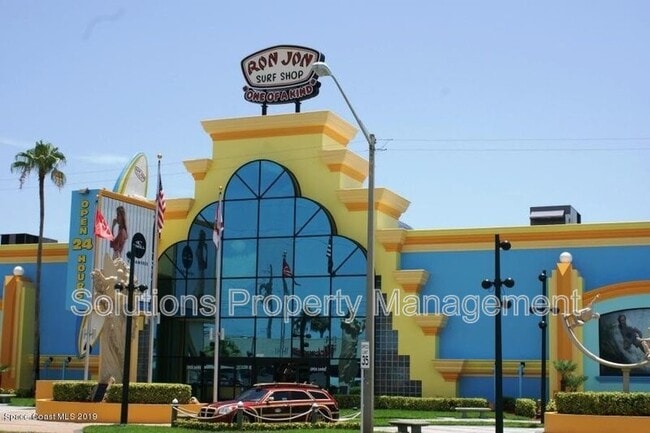 Building Photo - 4700 Ocean Beach Blvd