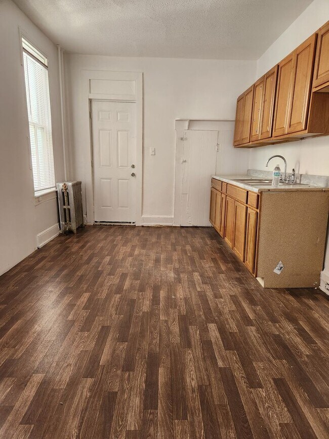 Building Photo - 255 S Belvidere Ave