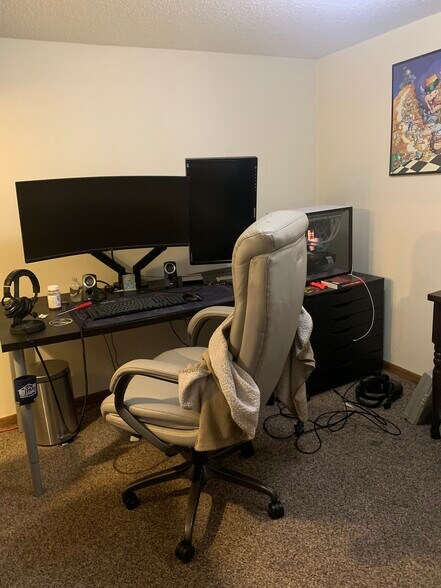 Building Photo - 1414 24th St