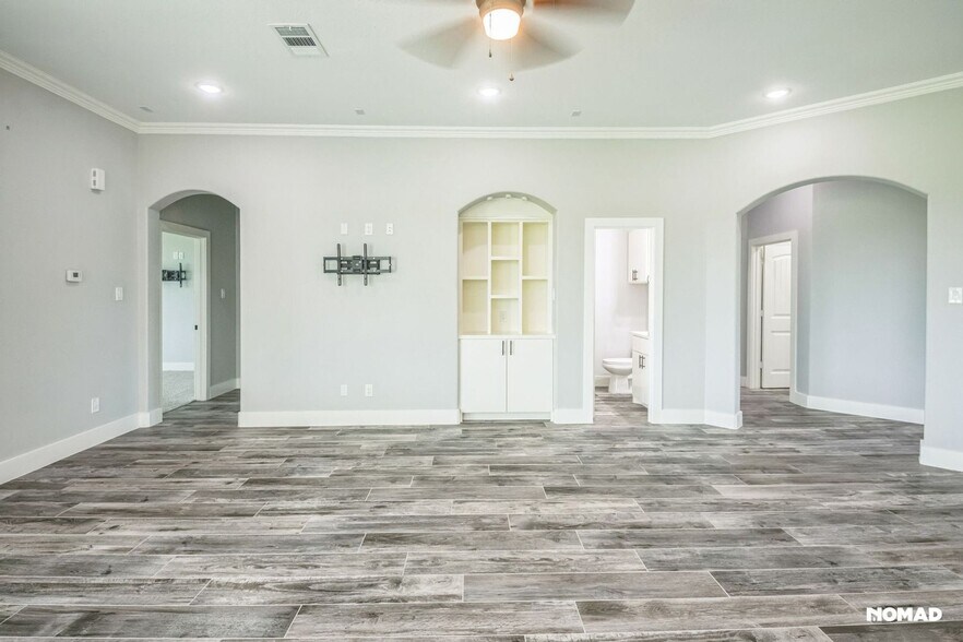 Building Photo - 1420 Palomino Trail