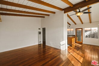 Building Photo - 1231 Montecito Dr