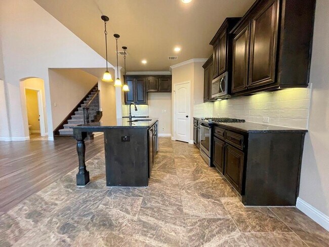 Building Photo - 433 Mistflower Springs Dr