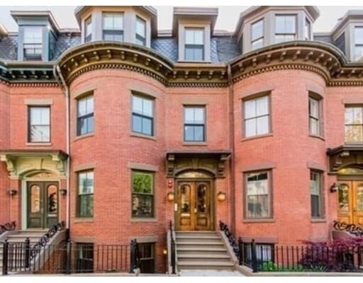 Building Photo - 105 E Brookline St