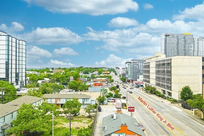 Building Photo - 1801 Lavaca St