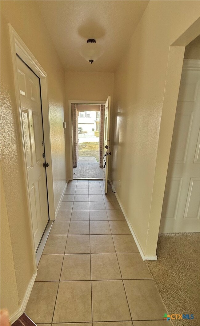 Building Photo - 2006 Griffin Dr