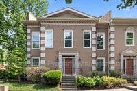 Building Photo - 3011 Woodlawn Dr