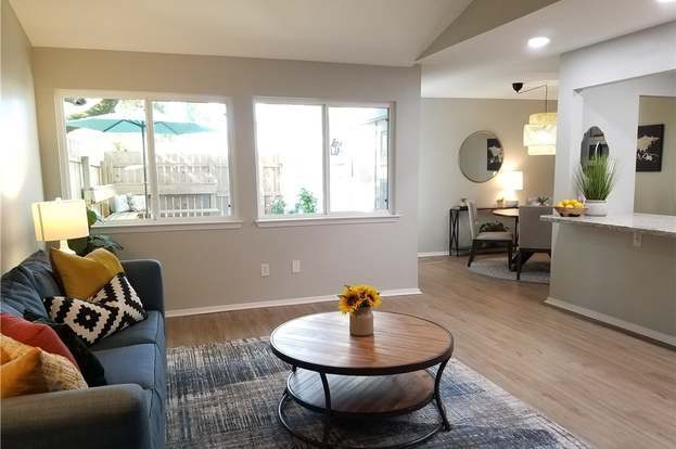 Building Photo - 2501 Longmire Dr