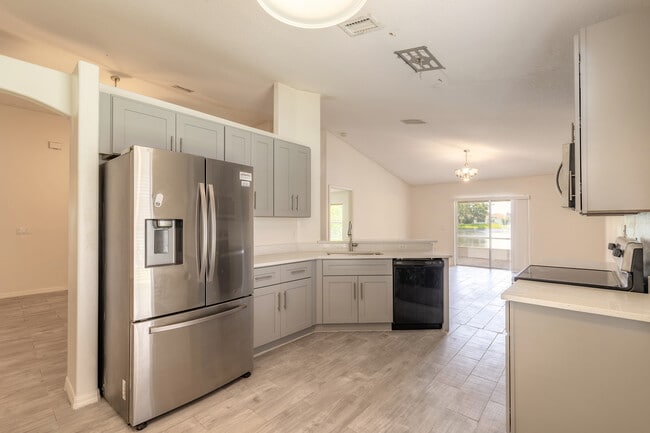 Building Photo - 109 Blue Daze Cir