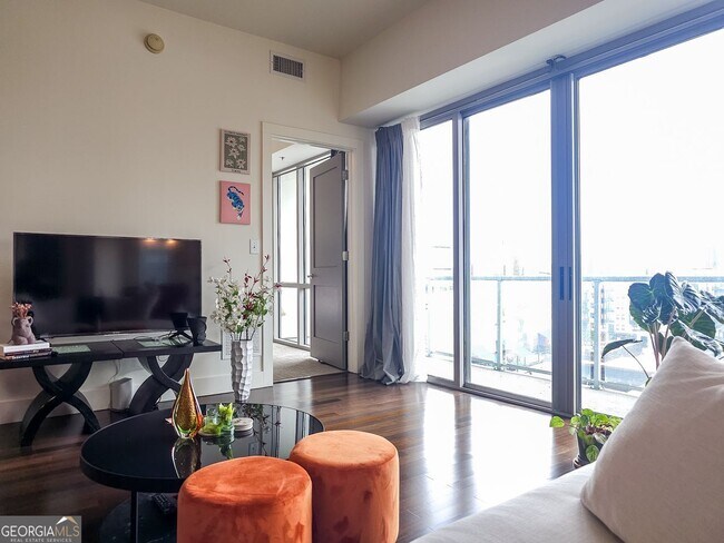 Building Photo - 1100 Howell Mill Rd NW