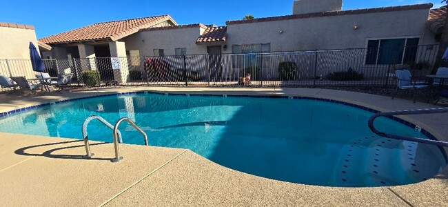 Building Photo - ucvilla7