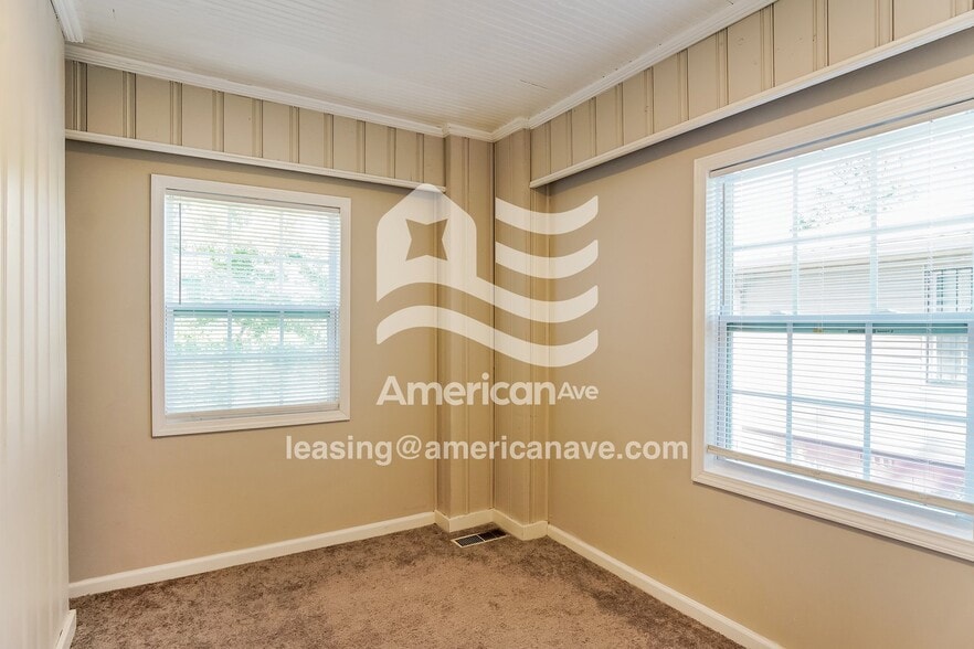 Building Photo - 1039 46th St Ensley