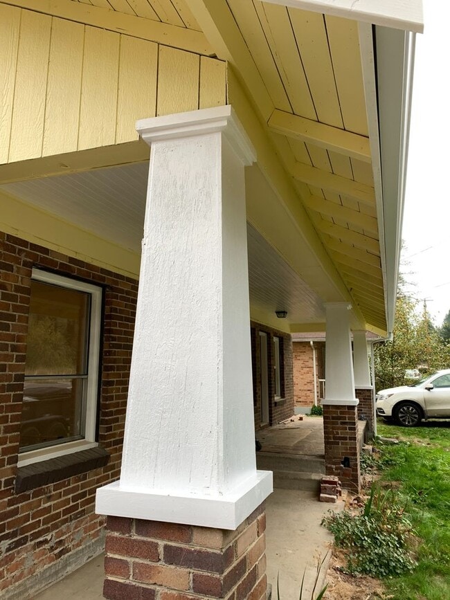 Building Photo - 3 Bedroom in Morton