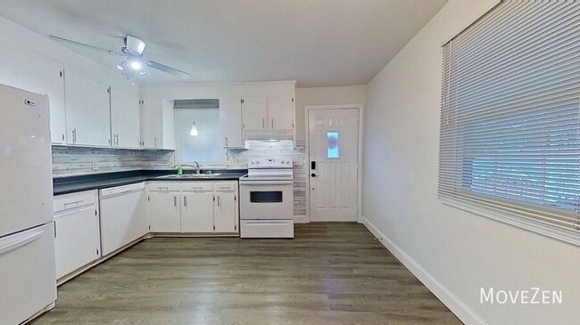 Building Photo - 3 Balfer Ct