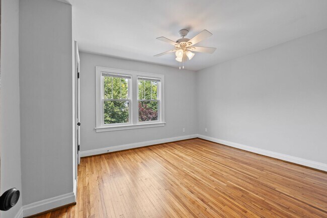 Building Photo - 291-293 Olentangy Street