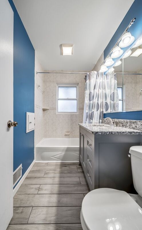 Building Photo - 6367 Zinnia Ln N