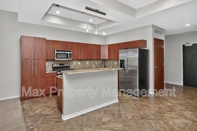 Building Photo - 640 S 50th St