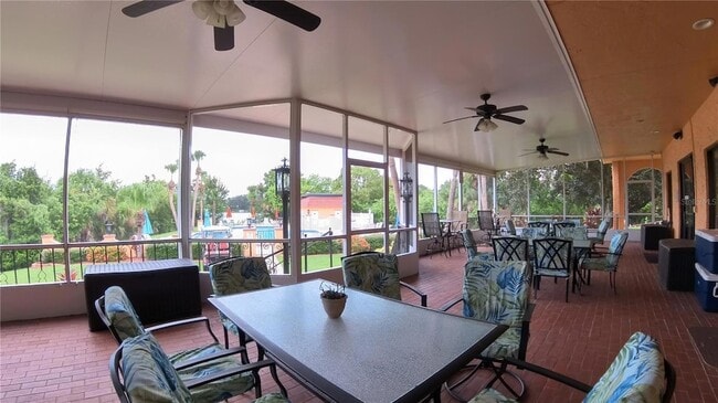 Building Photo - 2055 S Floral Ave