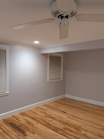 Building Photo - 33 Paragon Rd