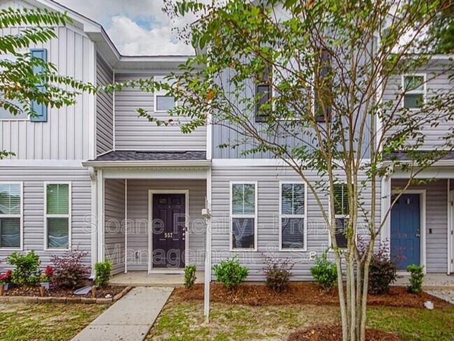 Building Photo - 557 Truman Dr
