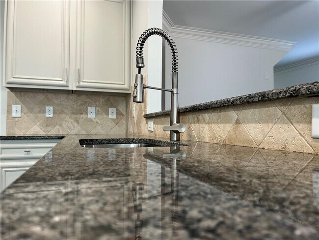 Building Photo - 5245 Bucknell Trace