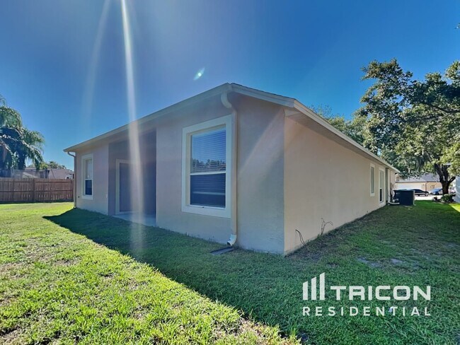 Building Photo - 29225 Birds Eye Dr