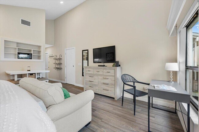 Building Photo - 11863 Wimbledon Cir