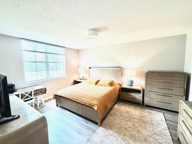 Building Photo - 11770 St Andrews Place