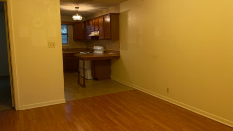 Building Photo - 1603 W Elm St