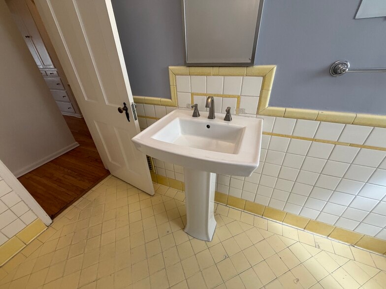Bathroom with Separate Tub and Shower - 1068 S Orange Grove Ave