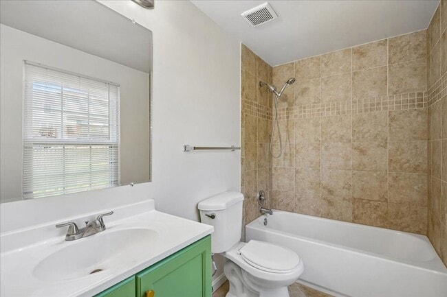 Building Photo - Immediate move-in at Goshen Village