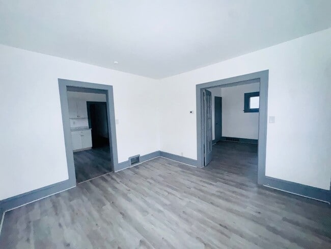 Building Photo - 12713 Craven Ave