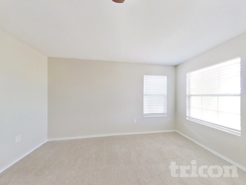 Building Photo - 6139 Plumbago Pl