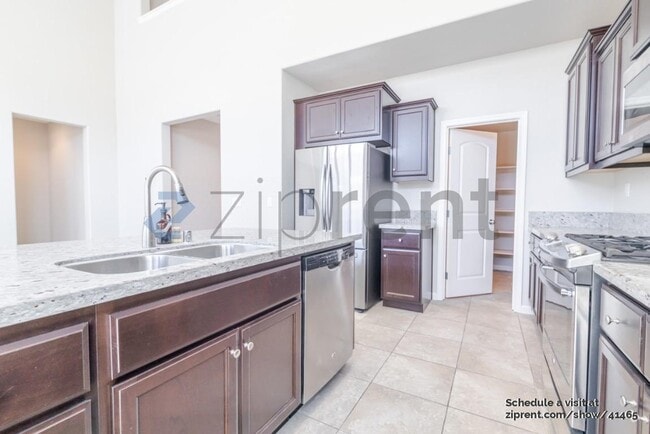Building Photo - 776 Open Range Ave