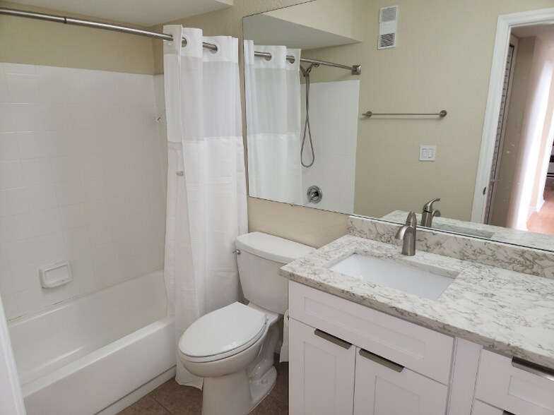 Building Photo - 3311 Haviland Ct