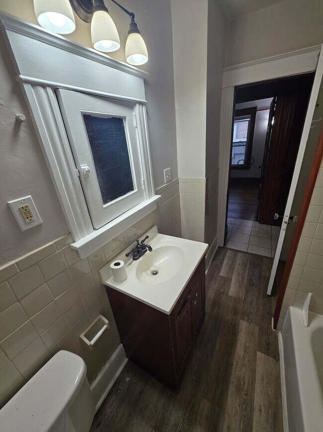 Building Photo - 29 Marshall St