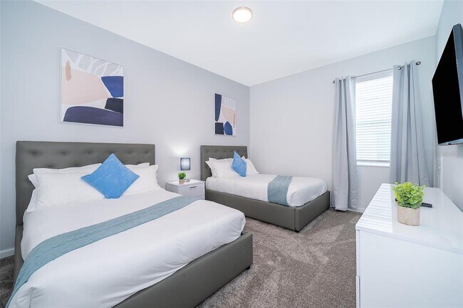 Building Photo - 8861 Cabot Cliffs Dr