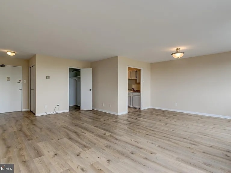 Building Photo - 1900 Lyttonsville Rd